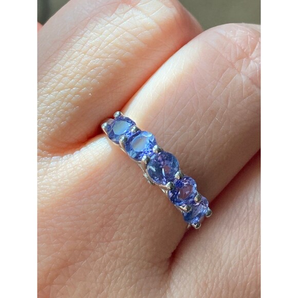 925 sterling silver natural 4mm tanzanite ring size 6.25